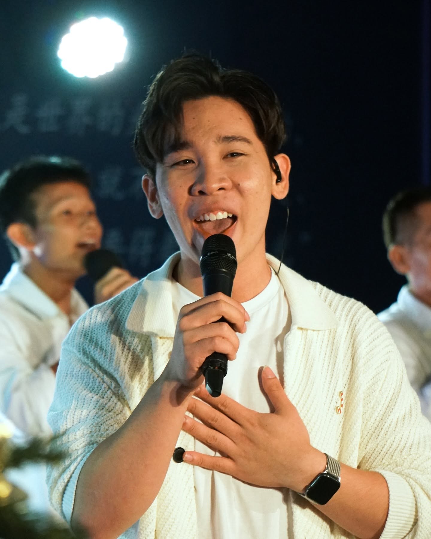 青年团负责人 David